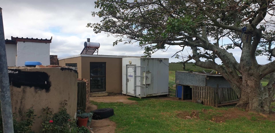 8 Bedroom Property for Sale in Uitenhage Rural Eastern Cape